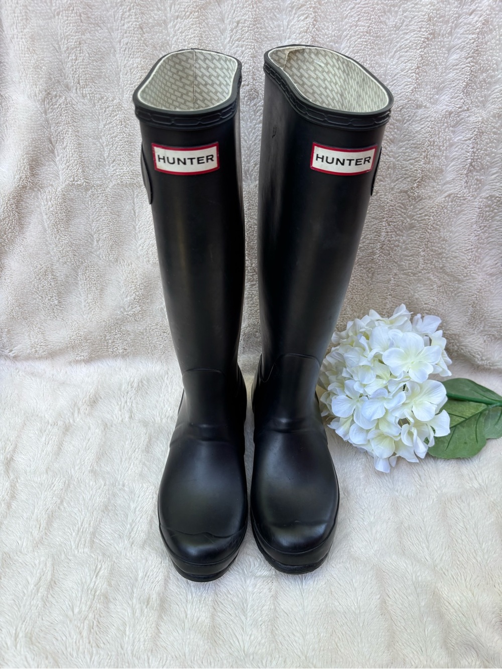 Hunter Black Gloss Tall Rain Boots with Logo Trim Size 6